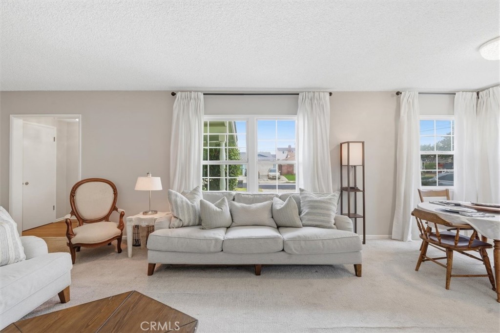 412 W 229th