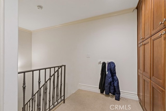 Detail Gallery Image 17 of 31 For 12026 Hoffman Steet #101,  Studio City,  CA 91604 - 3 Beds | 3 Baths