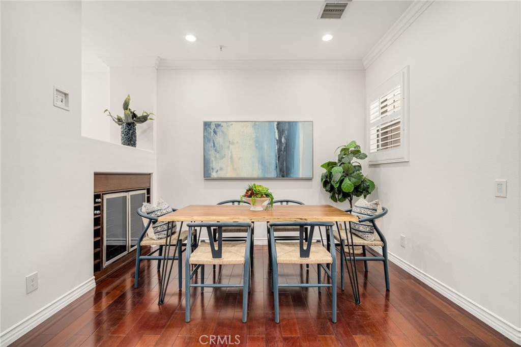 B4384494 C615 46db Aae8 C968ce934816