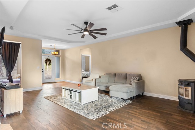 Detail Gallery Image 9 of 47 For 26820 Stirrup, Tehachapi,  CA 93561 - 3 Beds | 2 Baths