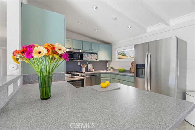 Detail Gallery Image 8 of 30 For 5121 W Avenue M4, Lancaster,  CA 93536 - 3 Beds | 1 Baths