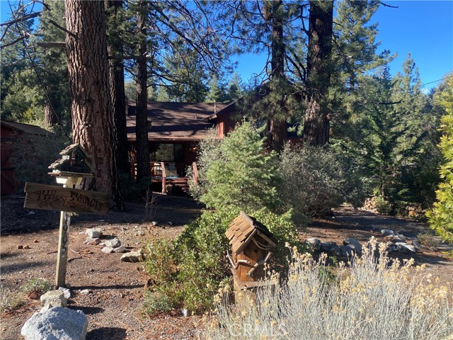 Detail Gallery Image 3 of 3 For 1905 Matterhorn, –,  CA 93222 - 4 Beds | 3 Baths