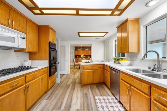 28312 Lunada Ridge Drive, Rancho Palos Verdes, California 90275, 5 Bedrooms Bedrooms, ,1 BathroomBathrooms,Residential,Sold,Lunada Ridge,SB22045848