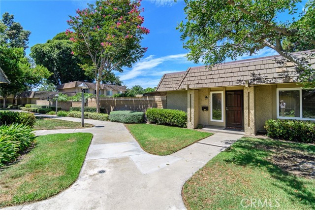 Detail Gallery Image 5 of 47 For 18230 Olympic Ct, Fountain Valley,  CA 92708 - 3 Beds | 2 Baths