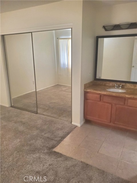 Detail Gallery Image 10 of 19 For 1110 107 W Blaine, Riverside,  CA 92507 - 2 Beds | 2 Baths