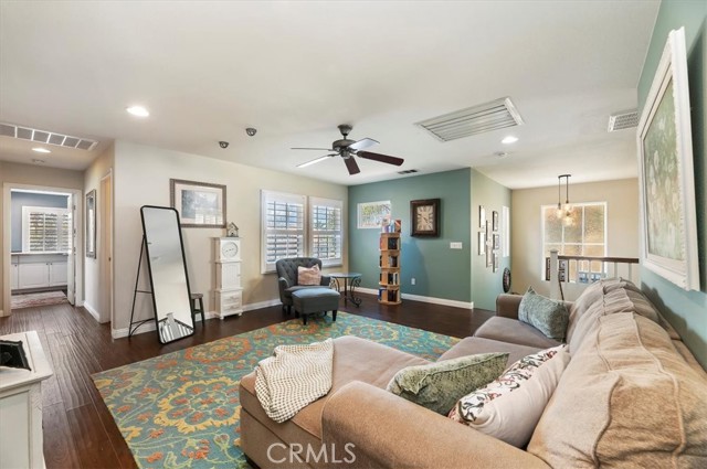 Detail Gallery Image 26 of 46 For 4795 Shasta Blue, Hemet,  CA 92545 - 5 Beds | 3 Baths