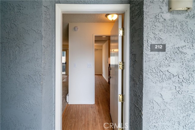 8635 Falmouth Avenue, Playa del Rey CA: https://media.crmls.org/medias/b43c592a-5033-4595-9022-22fc7896b71b.jpg