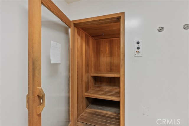 620 S Gramercy Place, Los Angeles CA: https://media.crmls.org/medias/b43c72ce-3392-4a48-8a33-ad3c9549e26e.jpg