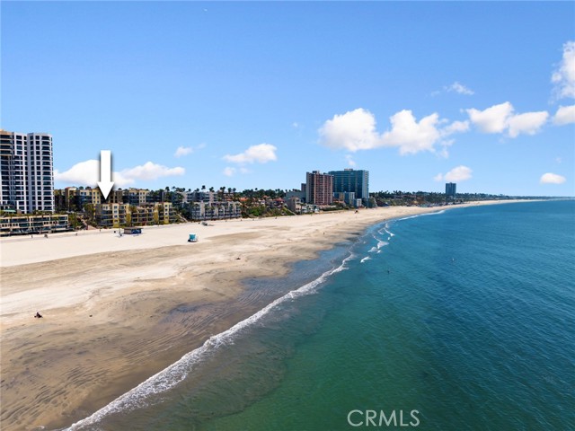 1400 E Ocean Boulevard, Long Beach CA: https://media.crmls.org/medias/b43cd168-abc4-4efb-8e50-e0f8d354f12b.jpg
