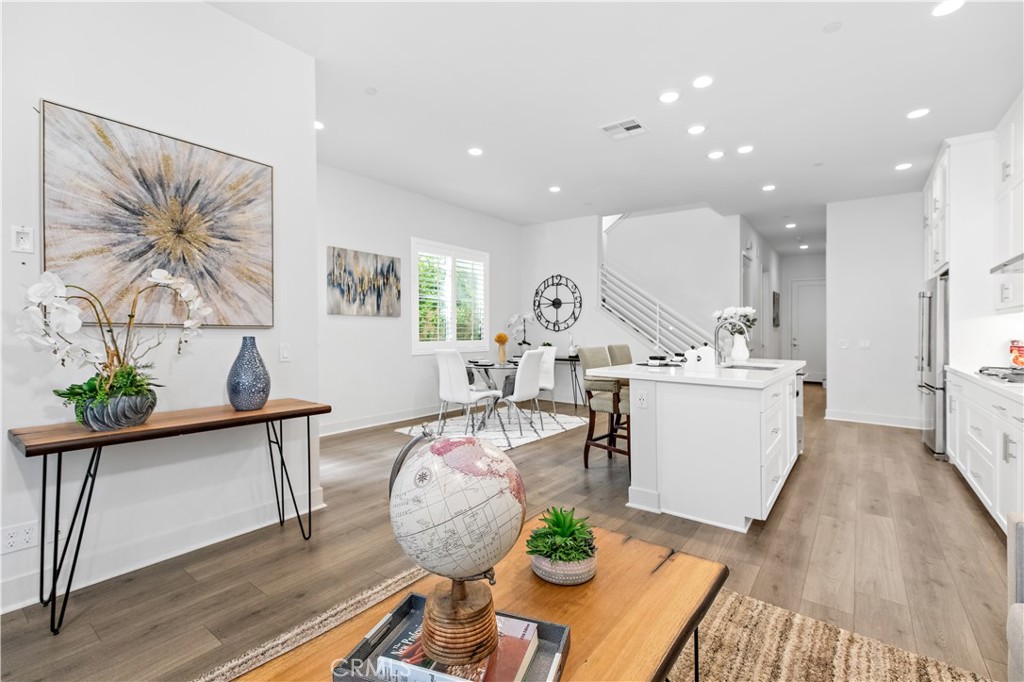 MLS #WS25255346 image #7