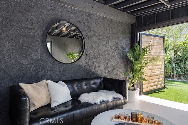 1215 N Avenue 56, Los Angeles CA: https://media.crmls.org/medias/b43e80a5-3819-41be-9bbf-53e72b76b71a.jpg