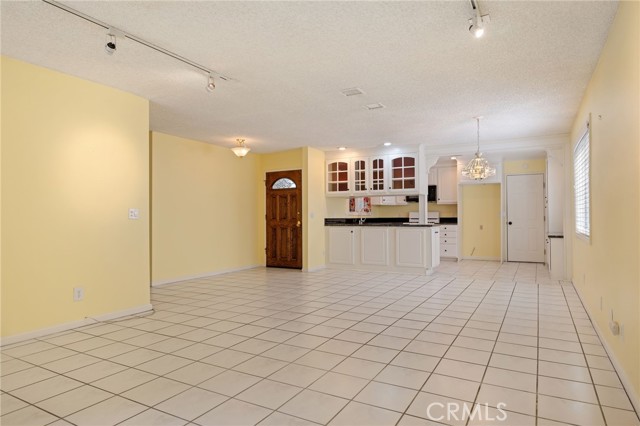 Detail Gallery Image 9 of 23 For 17916 Ludlow St, Granada Hills,  CA 91344 - 3 Beds | 2 Baths