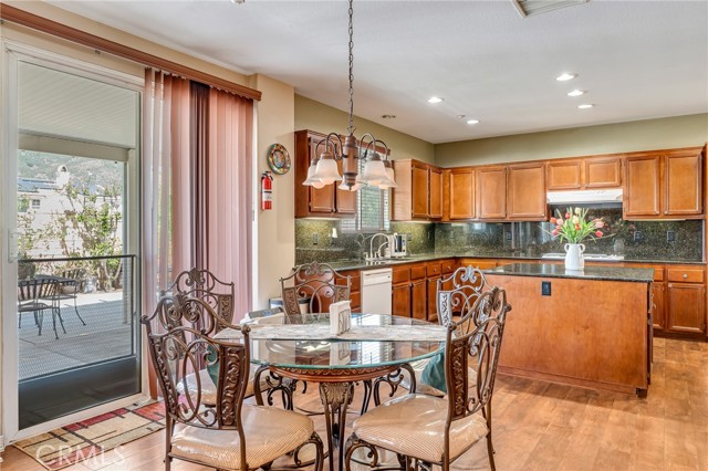 Detail Gallery Image 19 of 45 For 15356 Thistle St, Fontana,  CA 92336 - 5 Beds | 3 Baths