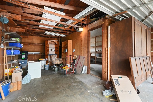 27439 Santa Clarita Road, Saugus CA: https://media.crmls.org/medias/b43fd7c4-487e-43d4-a011-2a39fee6ff34.jpg