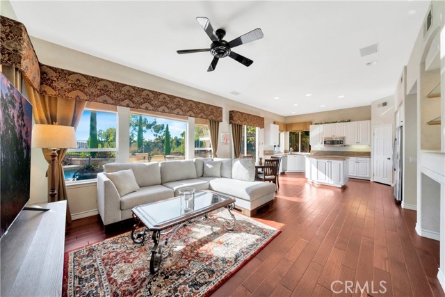 Detail Gallery Image 17 of 73 For 25652 Pacific Crest Dr, Mission Viejo,  CA 92692 - 4 Beds | 2/1 Baths