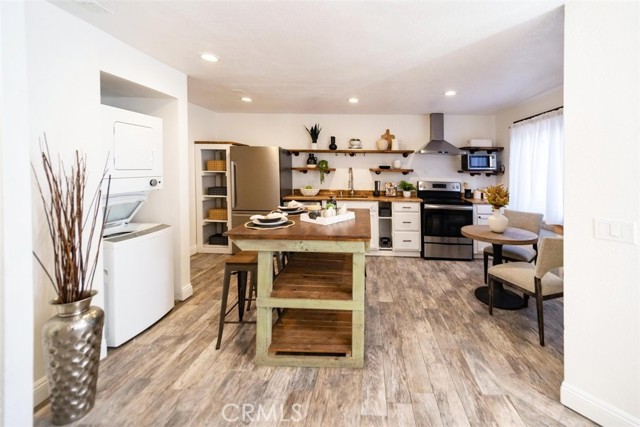 Detail Gallery Image 4 of 32 For 4494 Mentone #19,  San Diego,  CA 92107 - 2 Beds | 2 Baths