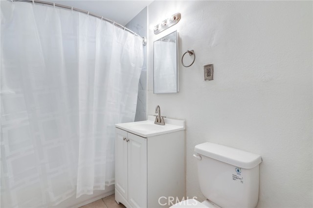 Detail Gallery Image 10 of 12 For 701 Chalynn Cir #701,  Orange,  CA 92886 - 3 Beds | 1 Baths