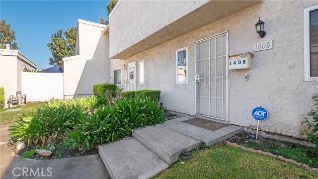 Detail Gallery Image 25 of 33 For 1408 N Elderberry Ave, Ontario,  CA 91762 - 3 Beds | 2/1 Baths