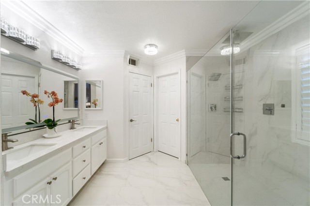 Detail Gallery Image 13 of 33 For 22640 Blue Teal, Canyon Lake,  CA 92587 - 3 Beds | 2/2 Baths