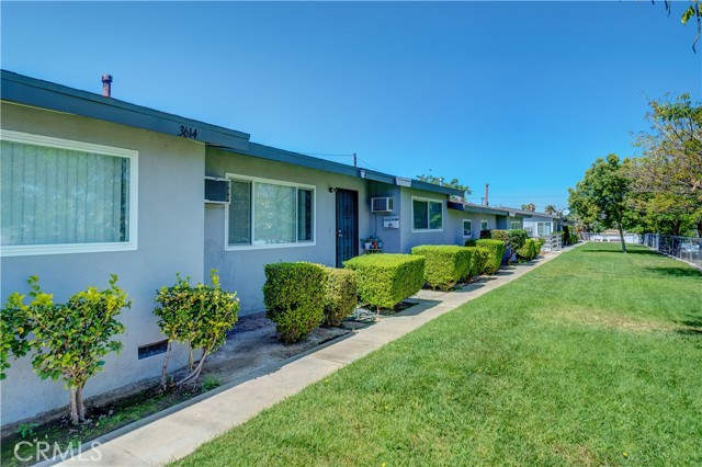 Detail Gallery Image 14 of 17 For 3630 Russell St, Riverside,  CA 92501 - 2 Beds | 1 Baths