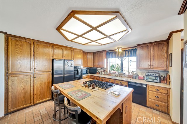 11720 Honeybee Lane, Juniper Hills CA: https://media.crmls.org/medias/b4455c83-c658-4d92-91ca-35cc70ce5b67.jpg