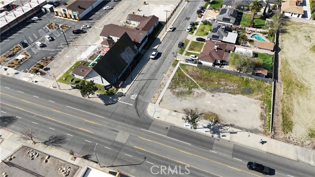 Detail Gallery Image 8 of 17 For 9098 Sierra, Fontana,  CA 92335 - – Beds | – Baths