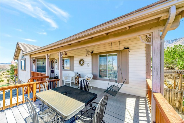 11720 Honeybee Lane, Juniper Hills CA: https://media.crmls.org/medias/b445d04b-bba0-480a-a562-0e7d603acaa7.jpg