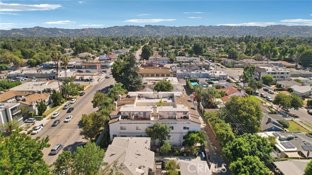 5635 Woodman Avenue, Van Nuys CA: https://media.crmls.org/medias/b44611f1-34fe-48e3-8d92-1b260678c25f.jpg