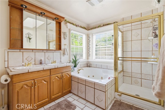 Detail Gallery Image 29 of 44 For 29952 Louis Ave, Canyon Country,  CA 91351 - 5 Beds | 4 Baths