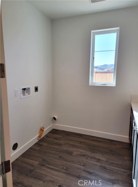 Detail Gallery Image 23 of 29 For 713 Manor Ln, Paso Robles,  CA 93446 - 4 Beds | 3 Baths