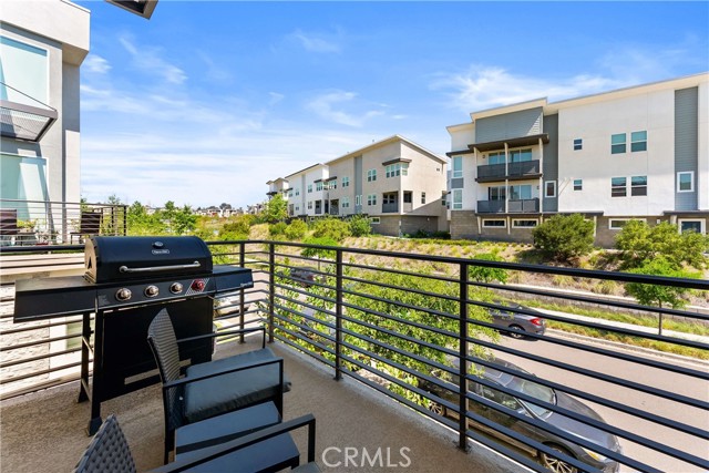 Detail Gallery Image 11 of 34 For 10423 Adamson Way, San Diego,  CA 92126 - 2 Beds | 2/1 Baths