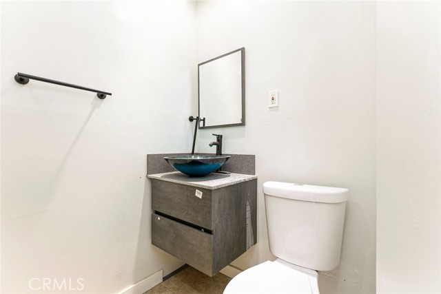 Detail Gallery Image 14 of 15 For 7347 Jamieson Ave, Reseda,  CA 91335 - 2 Beds | 1 Baths