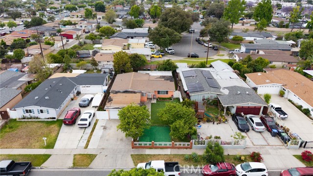 Detail Gallery Image 36 of 41 For 526 Nottingham Ave, Santa Ana,  CA 92703 - 4 Beds | 2 Baths