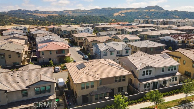 181 Moonflower Road, Rancho Mission Viejo CA: https://media.crmls.org/medias/b447d76c-6733-48e7-8857-7d11d8fb8f4c.jpg