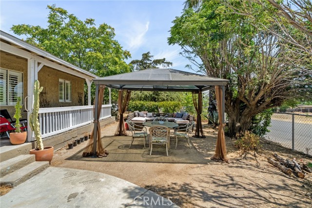 Detail Gallery Image 3 of 44 For 957 E George St, Banning,  CA 92220 - 4 Beds | 3 Baths