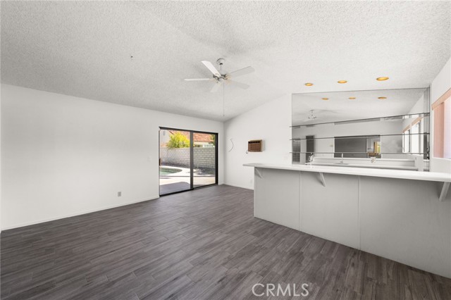 Detail Gallery Image 5 of 25 For 43922 Warner Trl, Palm Desert,  CA 92211 - 3 Beds | 2/1 Baths