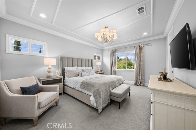 Image 22 of 47 For 6247 Ivar  