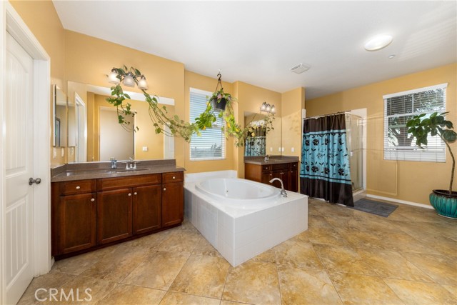 Detail Gallery Image 24 of 52 For 15073 Sagegrove Ln, Fontana,  CA 92336 - 6 Beds | 4/1 Baths