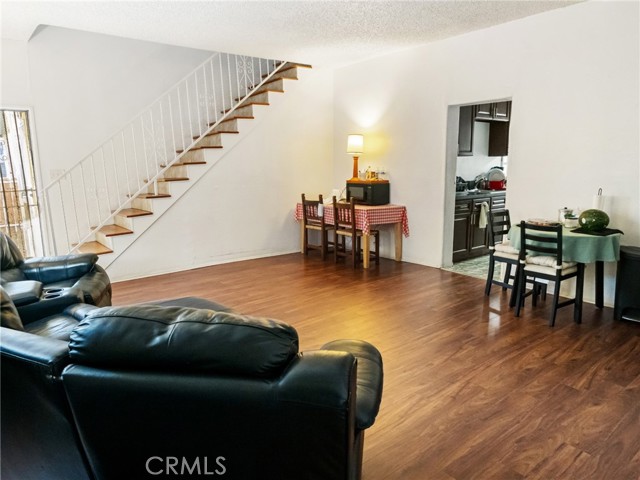 7714 S Broadway, Los Angeles CA: https://media.crmls.org/medias/b44aad04-ec92-464e-bc6d-be78dcb0d2e2.jpg