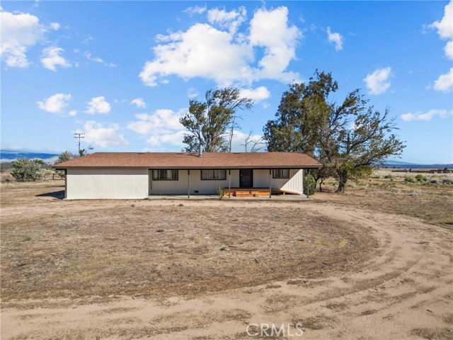 47322 180th W, Lancaster CA: https://media.crmls.org/medias/b44ab398-f6a7-4ba8-9a85-b5bd8ad89d81.jpg
