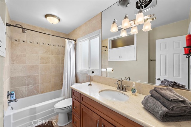 Detail Gallery Image 13 of 32 For 202 Avenida Monterey, San Clemente,  CA 92672 - 6 Beds | 4 Baths