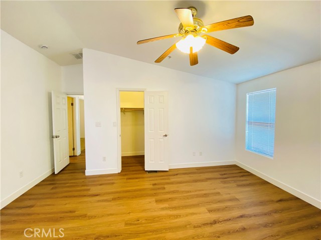 56476 Desert Gold Drive, Yucca Valley CA: https://media.crmls.org/medias/b44b337a-b3cc-4fa6-a1e1-2d8a5f57950e.jpg