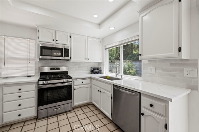 26308 Marsala Drive, Valencia CA: https://media.crmls.org/medias/b44b661f-8fe5-4e04-901c-3b0958ea3dbc.jpg