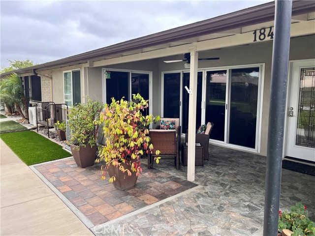 13261 Southport Ln., M8-184I, Seal Beach CA: https://media.crmls.org/medias/b44bbbdc-a774-4147-9717-7ec751cb7e77.jpg