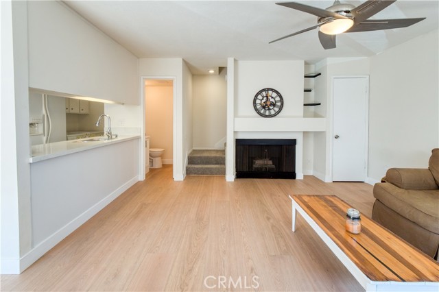 Detail Gallery Image 7 of 29 For 17686 Palo Verde Ave, Cerritos,  CA 90703 - 3 Beds | 2/1 Baths