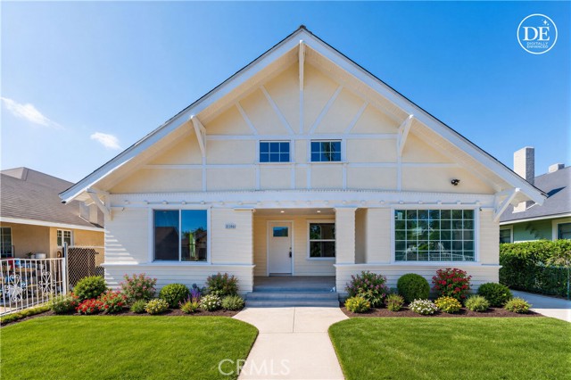 2041 W 29th PL