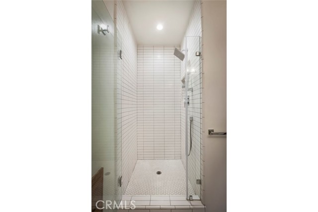 Detail Gallery Image 40 of 54 For 2820 E Chevy Chase Dr, Glendale,  CA 91206 - 2 Beds | 2 Baths