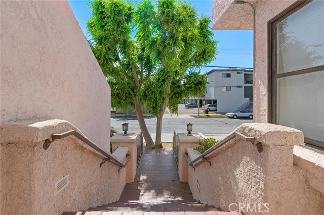Detail Gallery Image 38 of 42 For 9906 Owensmouth Ave #28,  Chatsworth,  CA 91311 - 2 Beds | 2/1 Baths