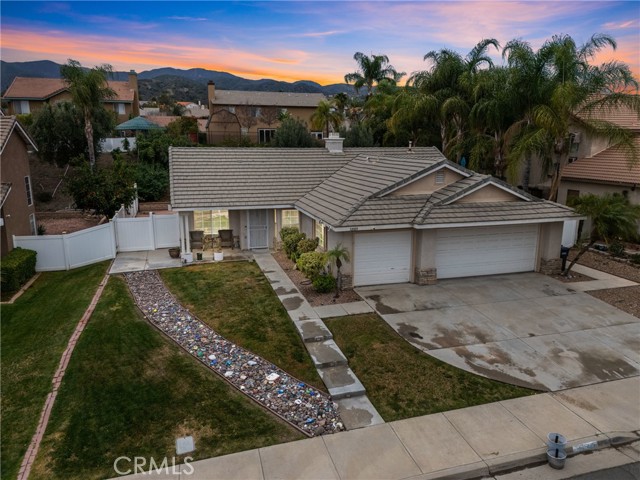 Detail Gallery Image 4 of 47 For 32009 Bourges, Lake Elsinore,  CA 92530 - 3 Beds | 2 Baths