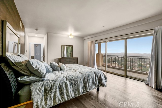 Detail Gallery Image 36 of 43 For 876 Harrington, Glendale,  CA 91207 - 4 Beds | 4 Baths